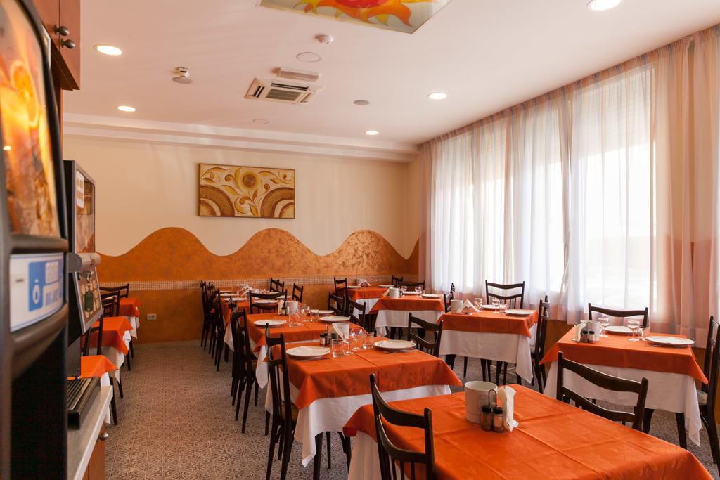 Hotel Sandra Gatteo a Mare Zewnętrze zdjęcie