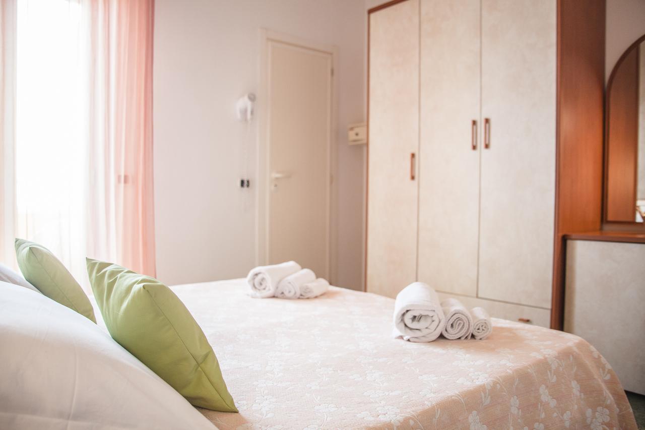 Hotel Sandra Gatteo a Mare Zewnętrze zdjęcie