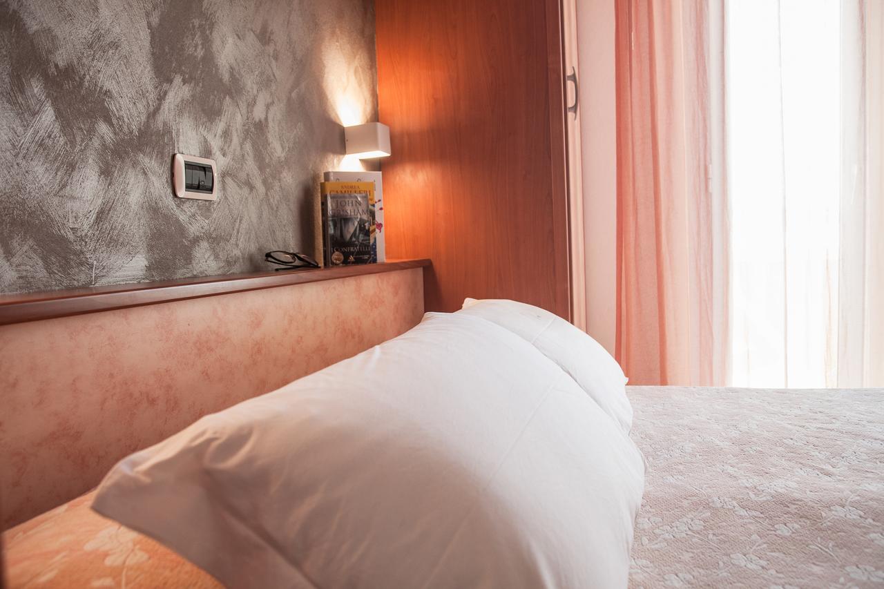 Hotel Sandra Gatteo a Mare Zewnętrze zdjęcie