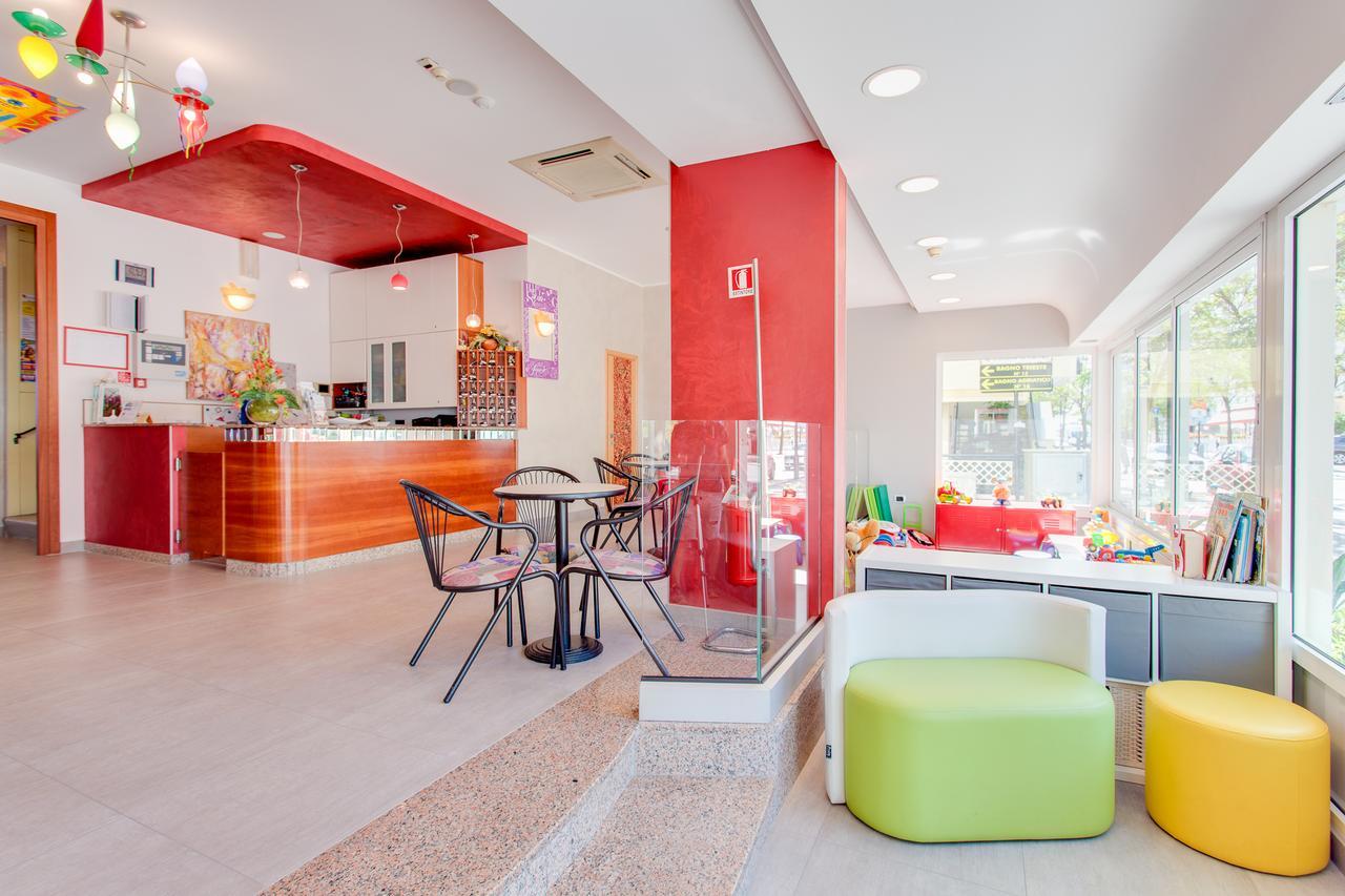 Hotel Sandra Gatteo a Mare Zewnętrze zdjęcie