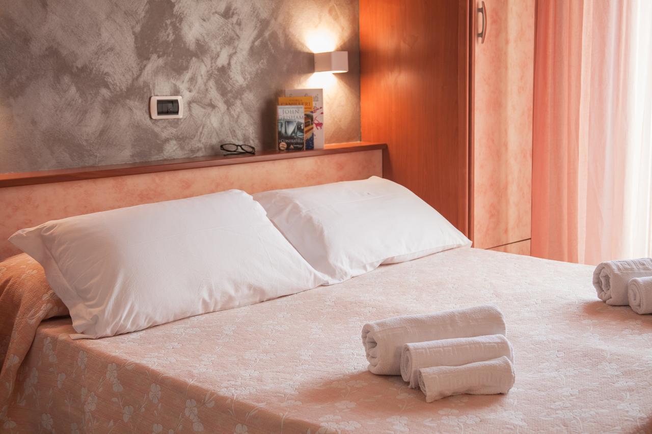 Hotel Sandra Gatteo a Mare Zewnętrze zdjęcie